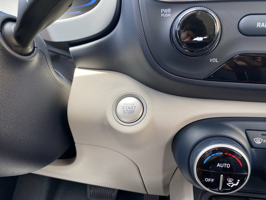 New 2026 Hyundai Venue SEL FWD image 22