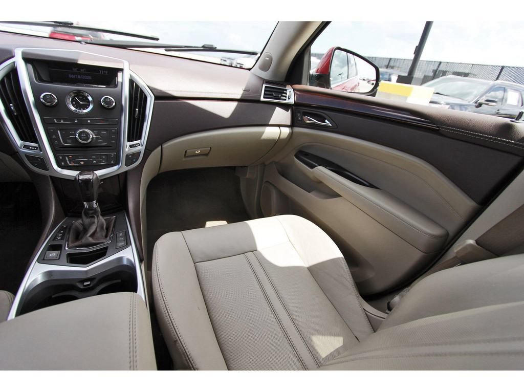 Used 2012 Cadillac SRX Luxury FWD image 10
