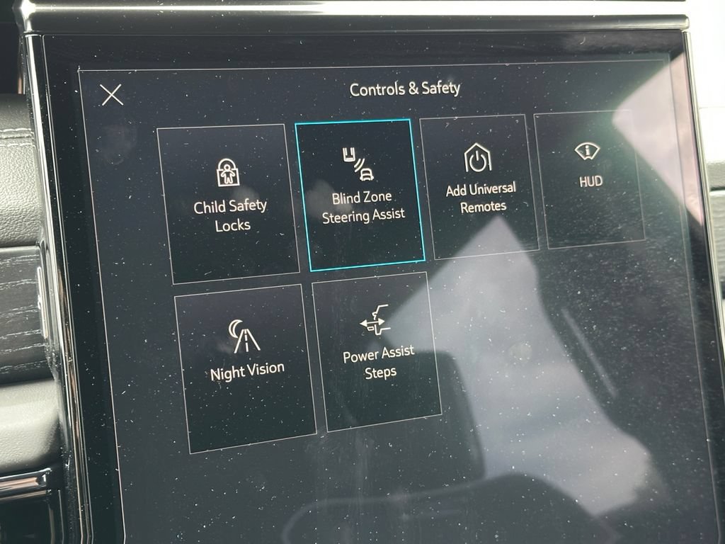 New 2026 GMC Yukon AT4 Ultimate w/ LPO, Floor Liner Package AWD/4WD image 25