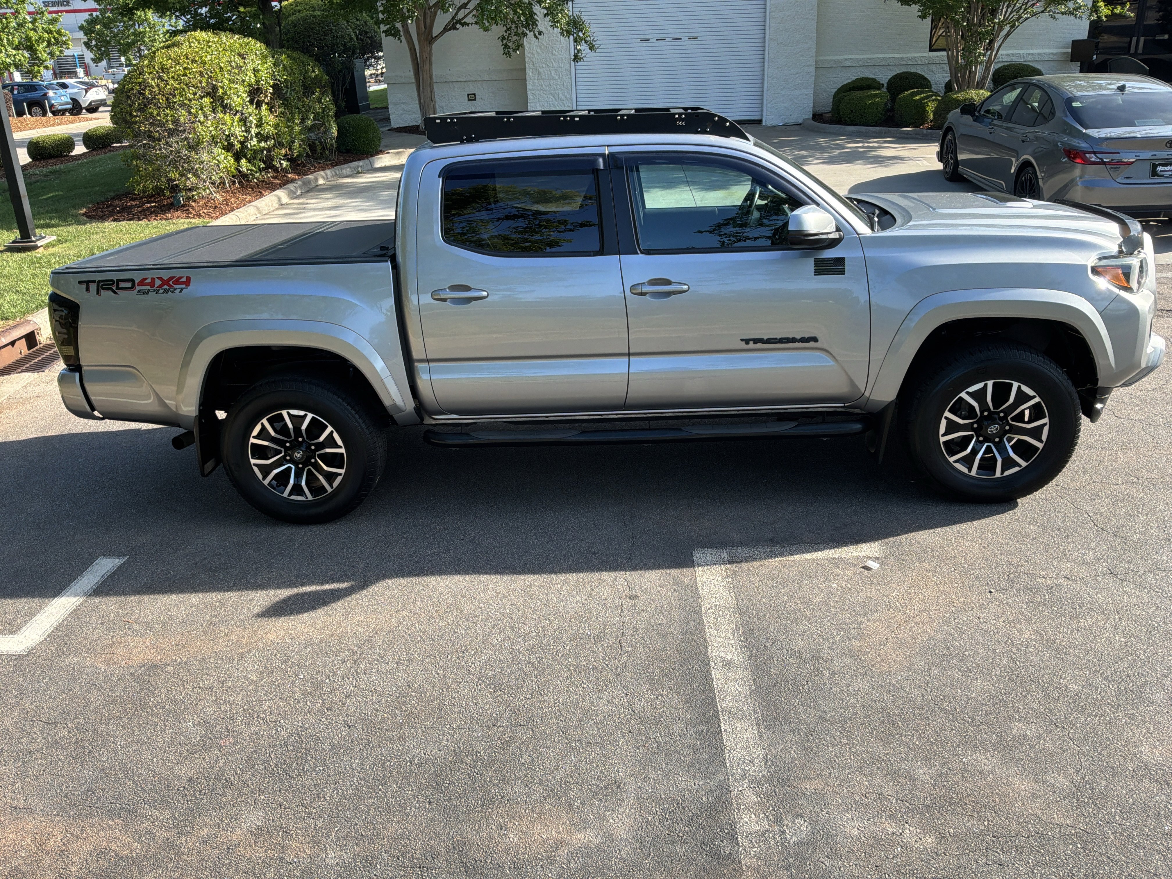 Used 2021 Toyota Tacoma TRD Sport w/ Technology Package AWD/4WD image 11