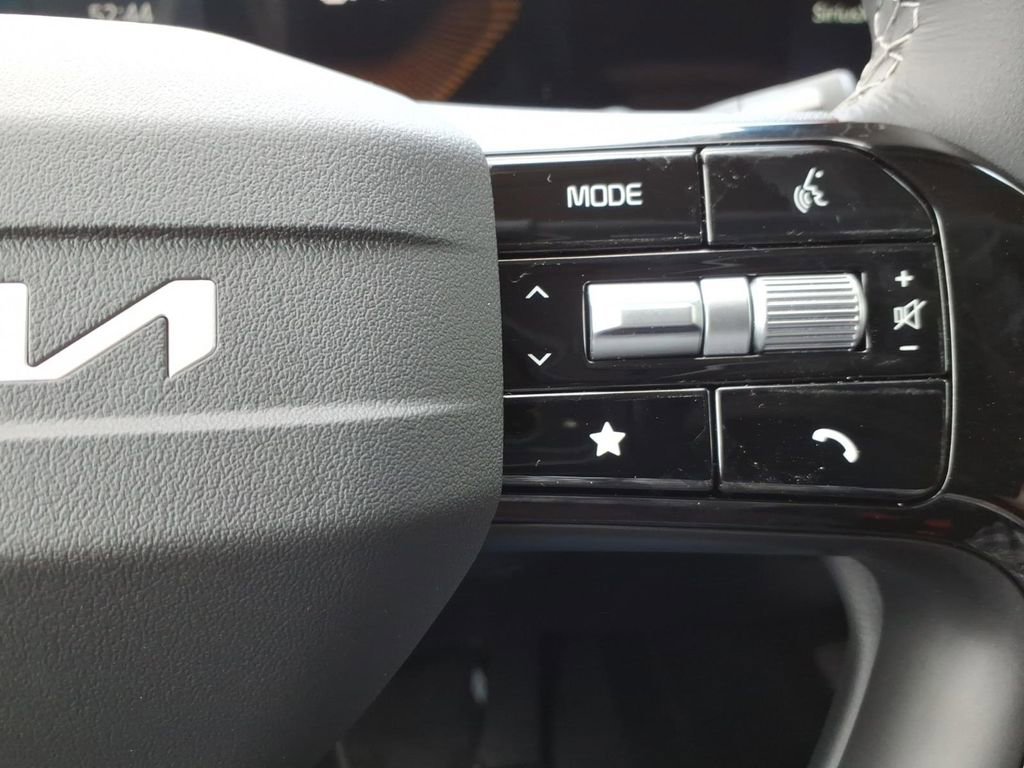 New 2026 Kia Sorento LX FWD image 26