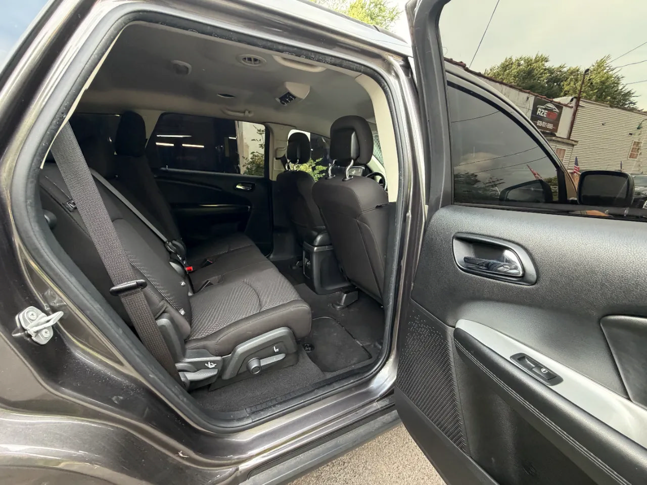 Used 2019 Dodge Journey SE w/ Connectivity Group FWD image 27