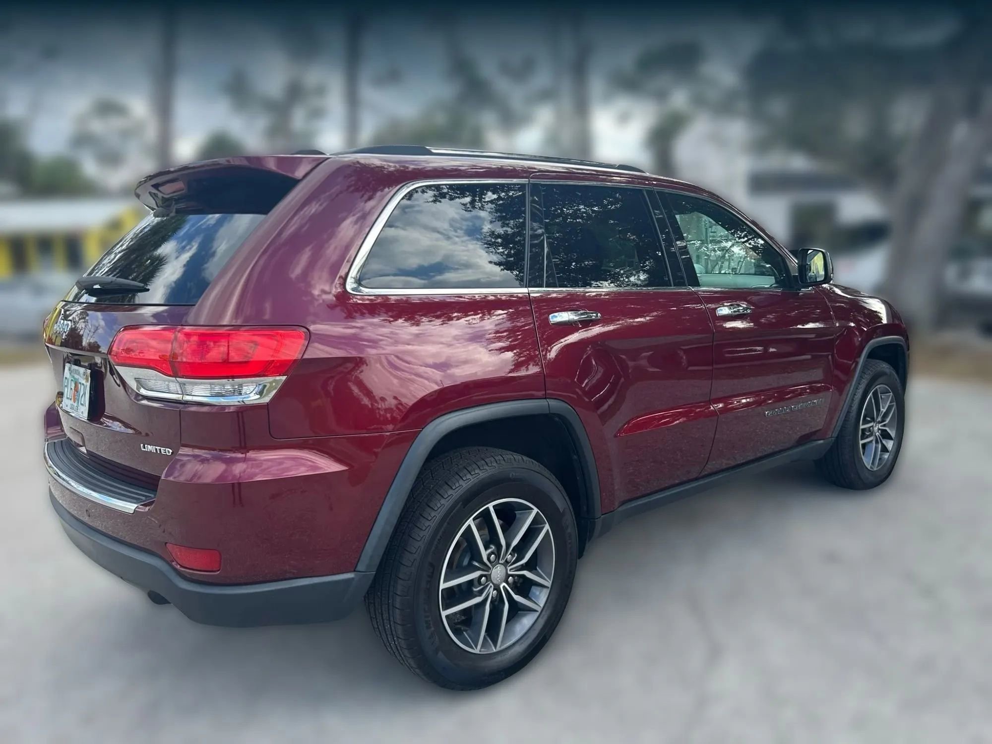 Used 2017 Jeep Grand Cherokee Limited image 6