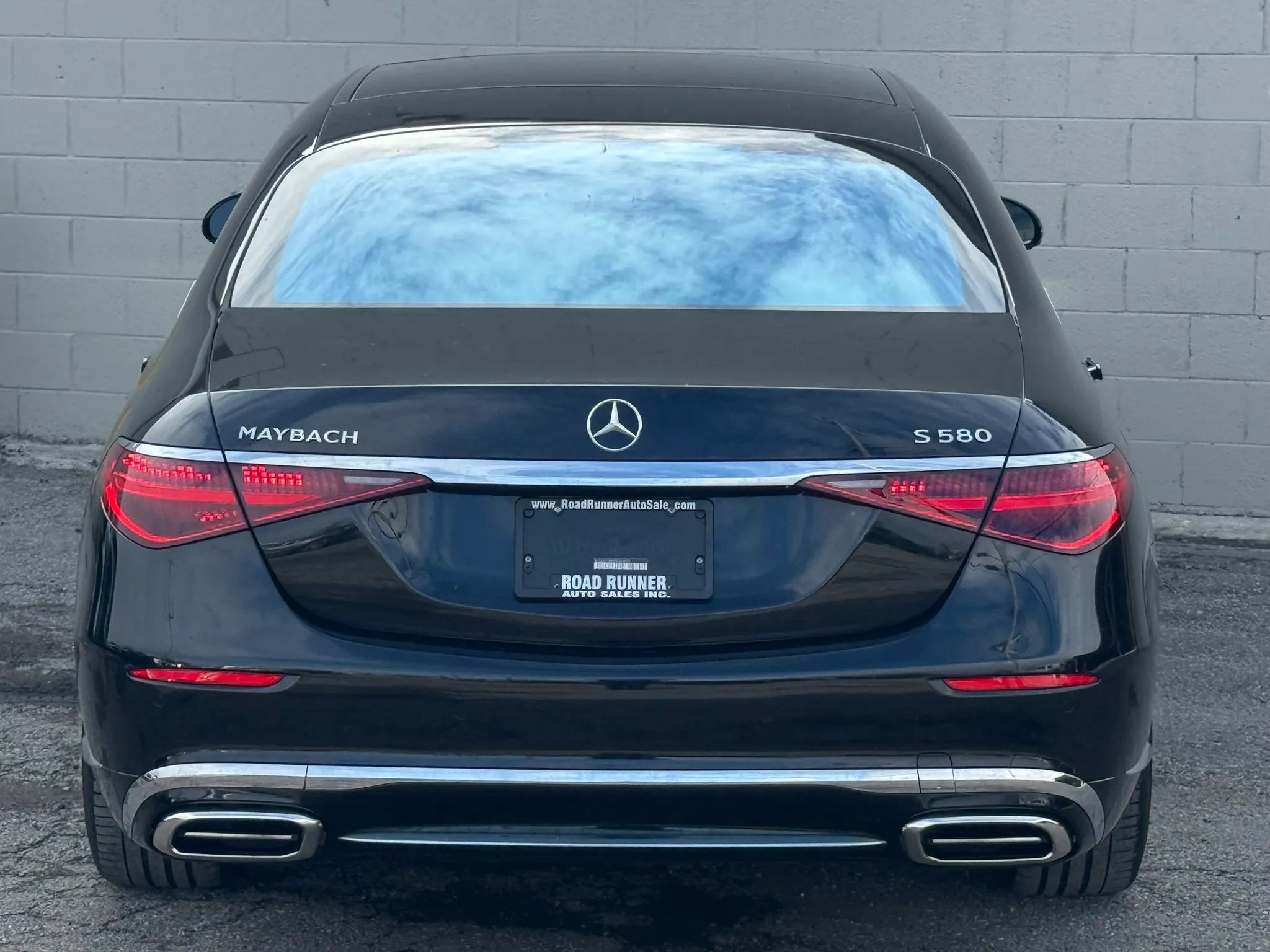 Used 2023 Mercedes-Benz Maybach S 580 S 580 4MATIC Sedan 4D image 10