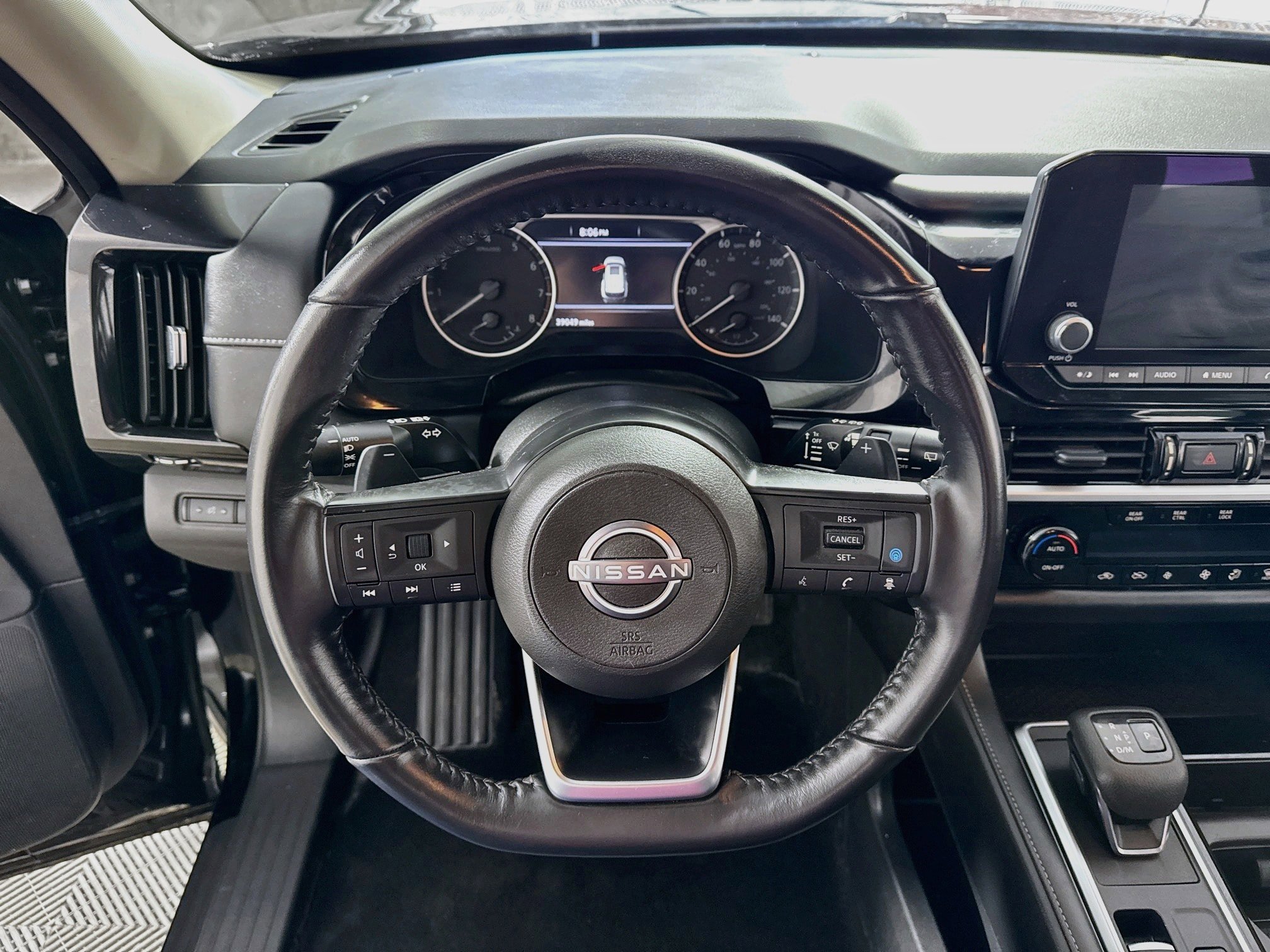 Used 2024 Nissan Pathfinder SV AWD/4WD image 15