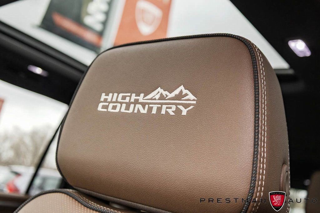 Used 2025 Chevrolet Suburban High Country w/ Sun And Tow Package image 13