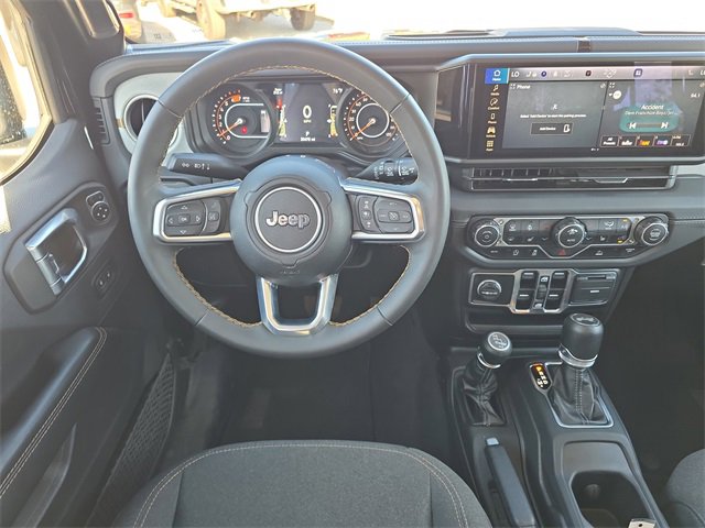 Used 2025 Jeep Wrangler Sahara image 10