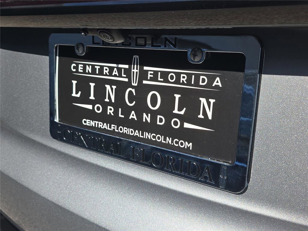 Used 2025 Buick Enclave Sport Touring w/ Power Package image 6