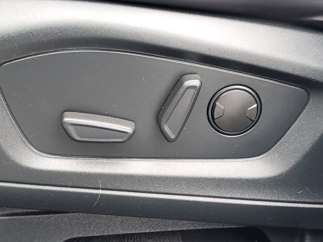 Used 2022 Ford Explorer Platinum w/ Equipment Group 601A image 10