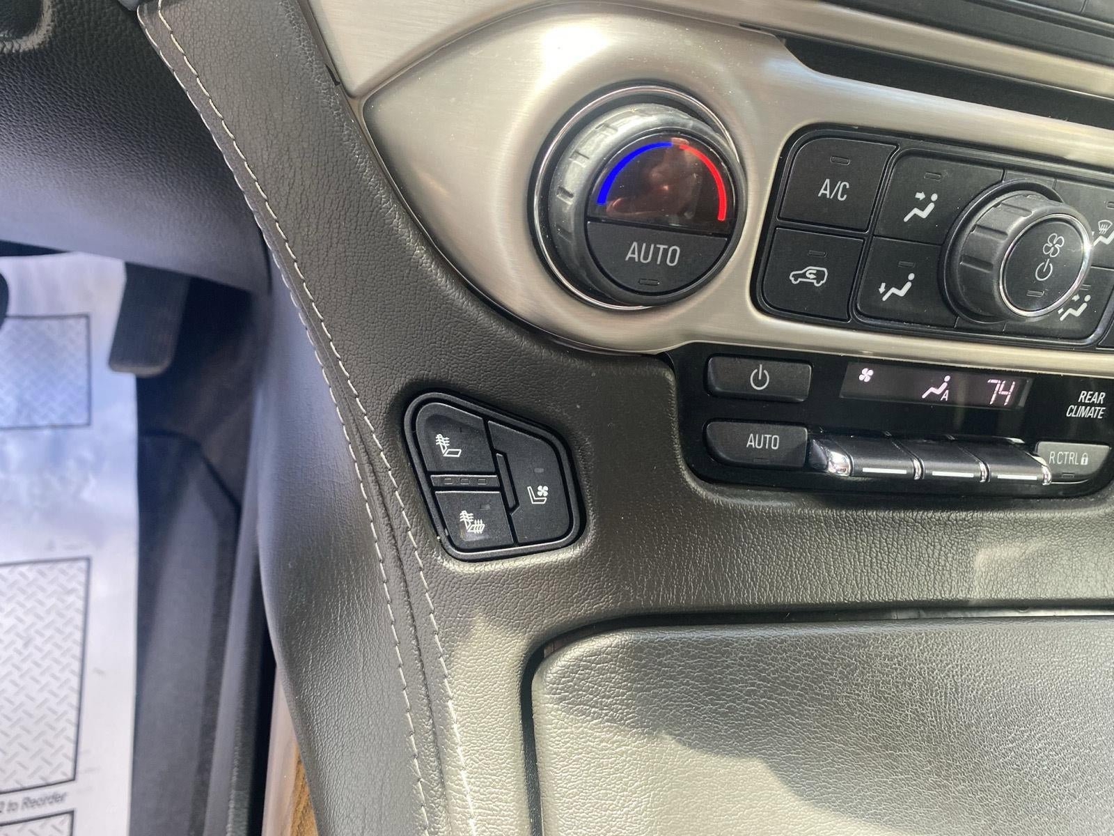 Used 2020 GMC Yukon Denali w/ Denali Premium Package image 44