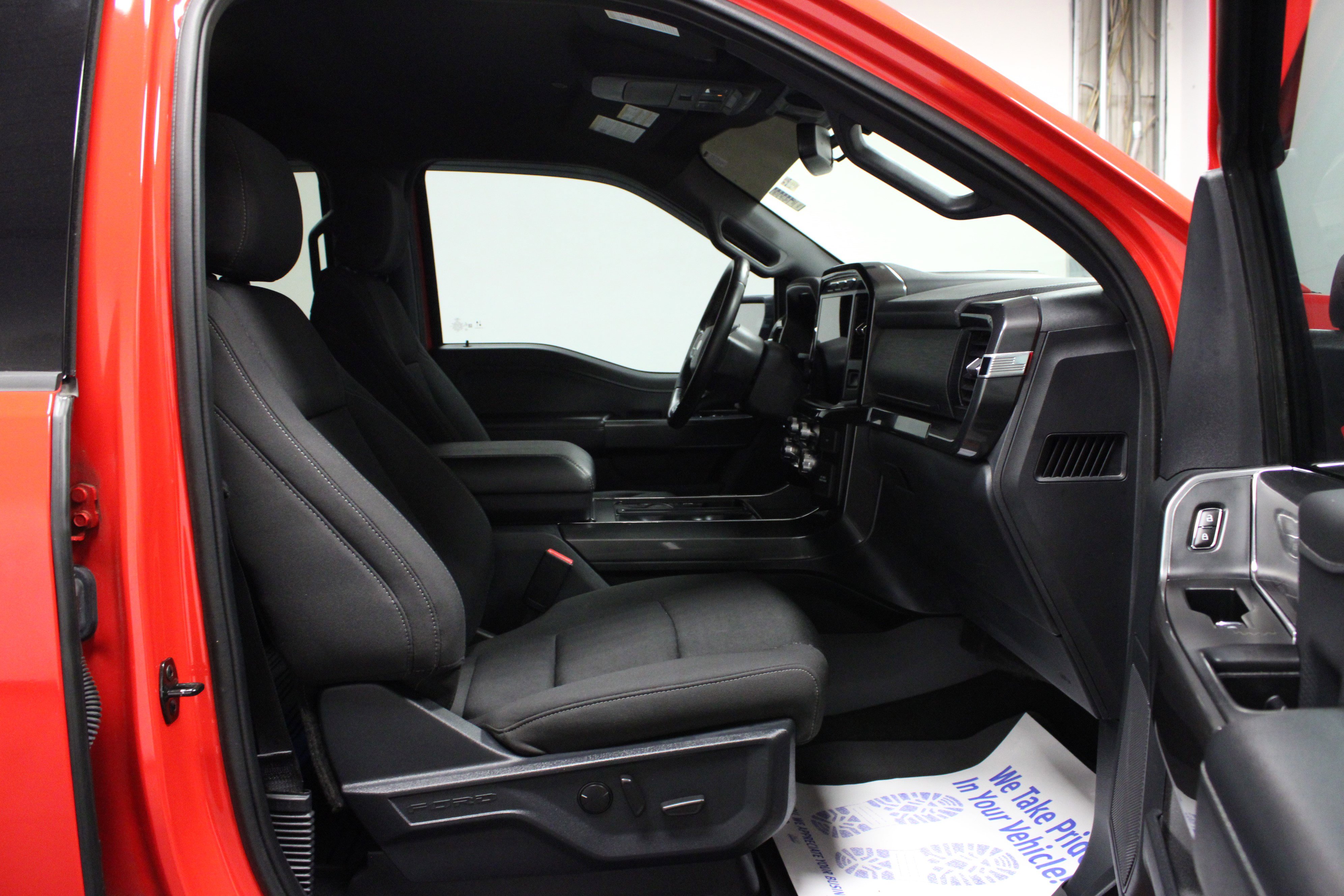 Used 2023 Ford F150 XLT w/ Equipment Group 302A High image 16