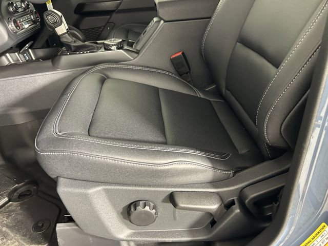 Used 2025 Ford Bronco Badlands image 18