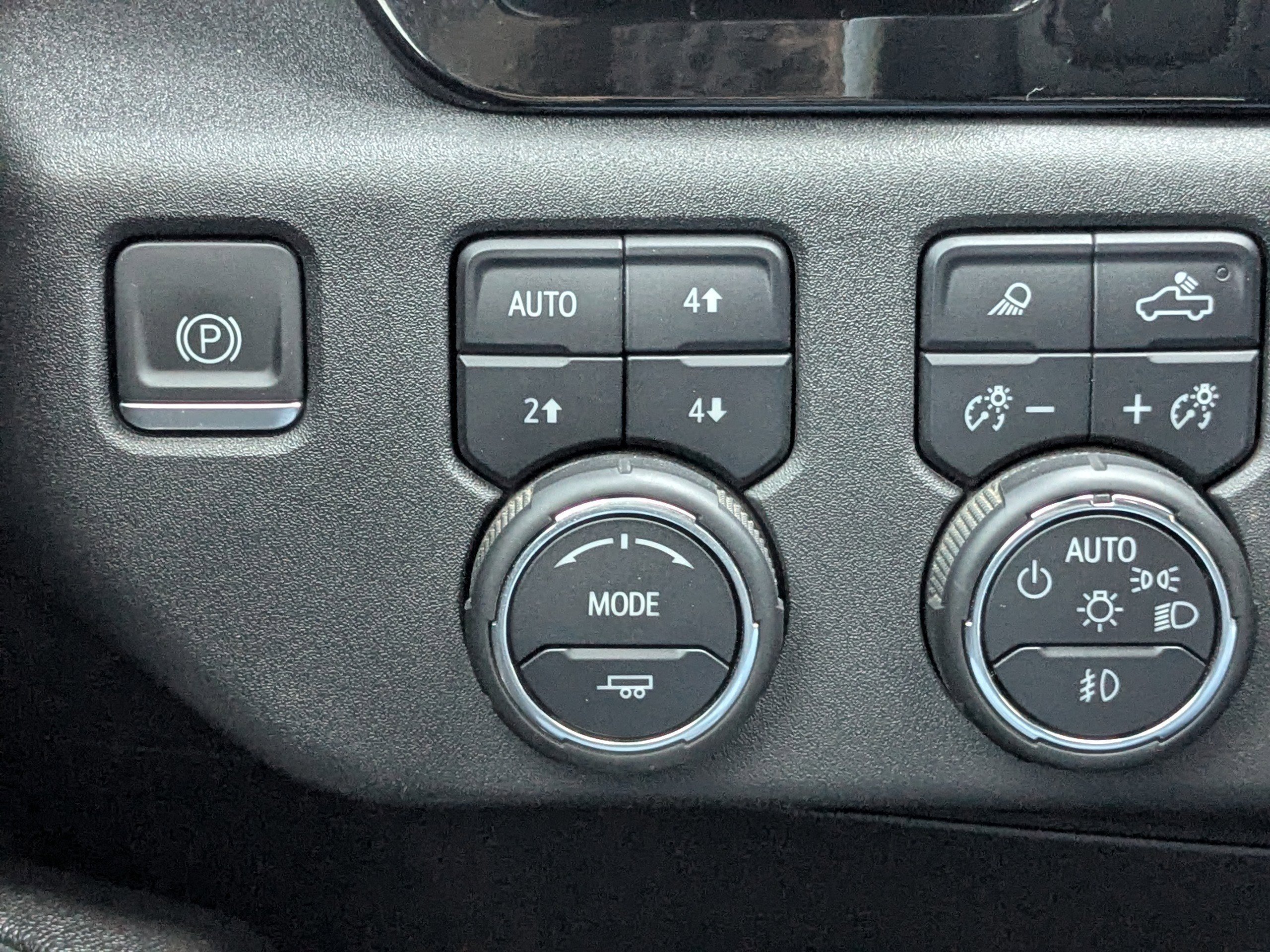 Used 2024 Chevrolet Silverado 3500 High Country w/ High Country Premium Package image 24