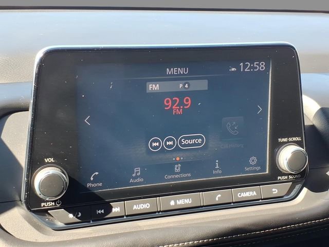 Used 2025 Nissan Rogue SV w/ SV Premium Package image 26