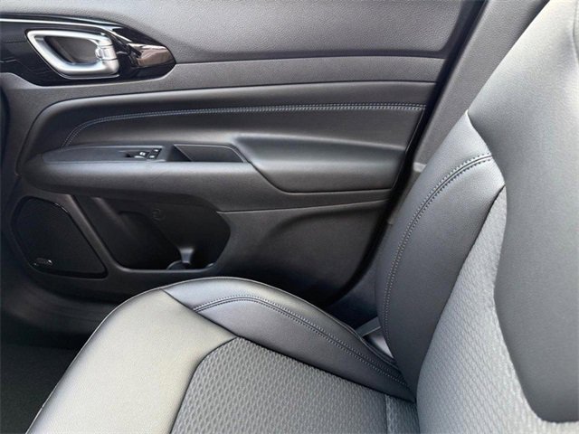 New 2025 Jeep Compass Latitude w/ Sun & Sound Group image 27