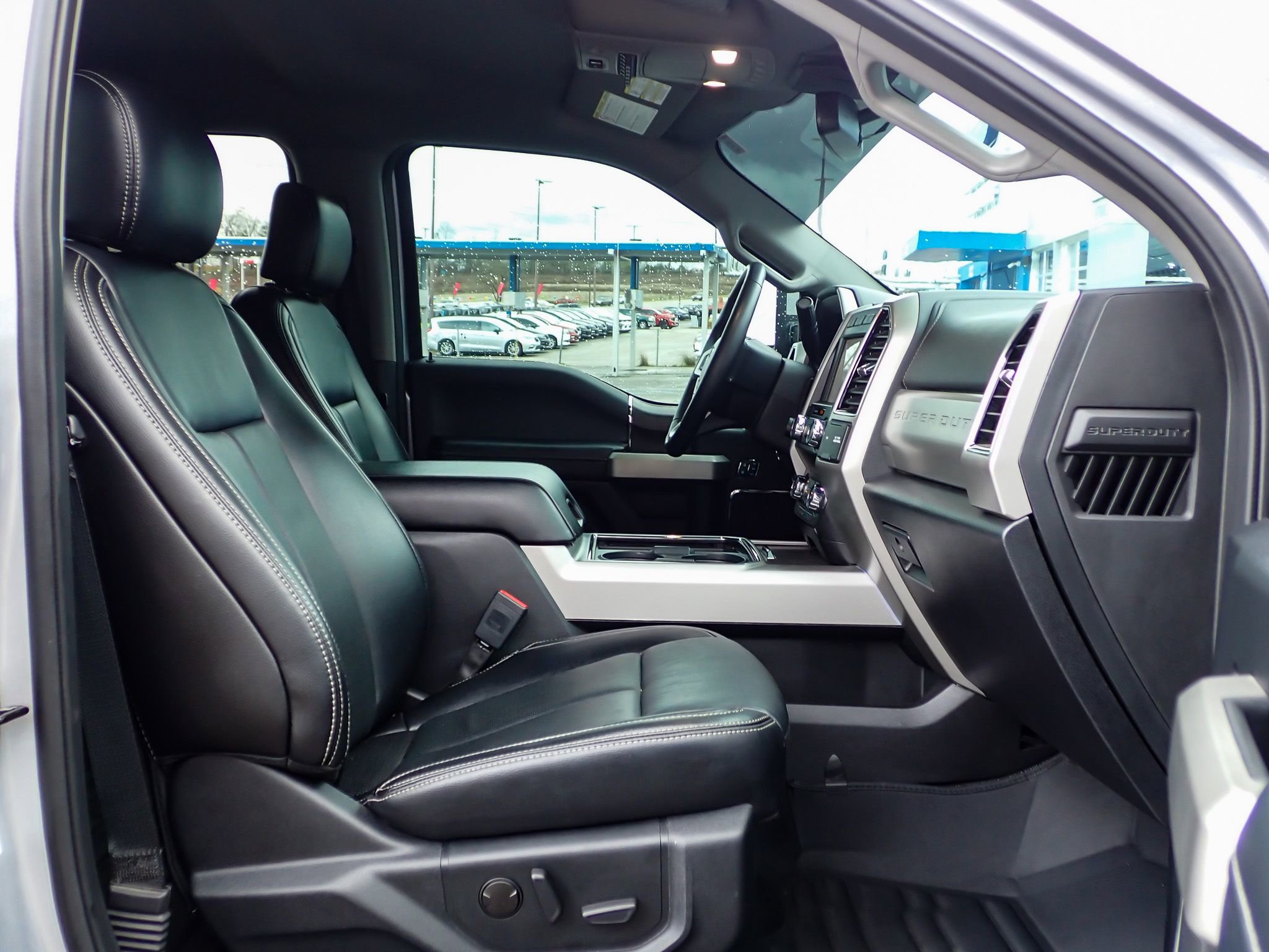 Used 2021 Ford F250 Lariat w/ Tremor Off-Road Package image 27