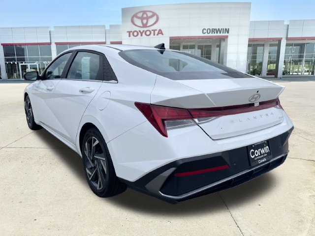 Used 2024 Hyundai Elantra Limited FWD image 3