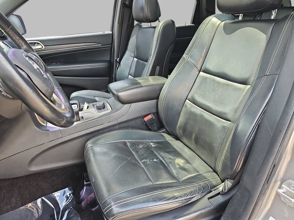 Used 2015 Jeep Grand Cherokee Limited w/ Luxury Group II AWD/4WD image 19