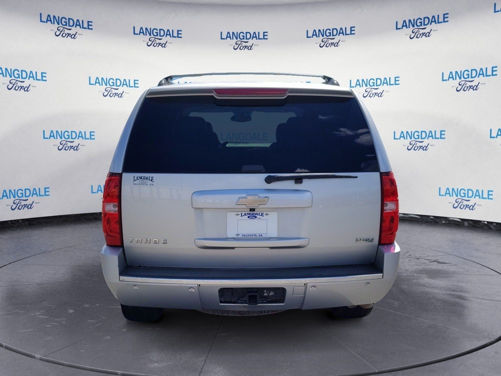 Used 2011 Chevrolet Tahoe LTZ RWD image 8