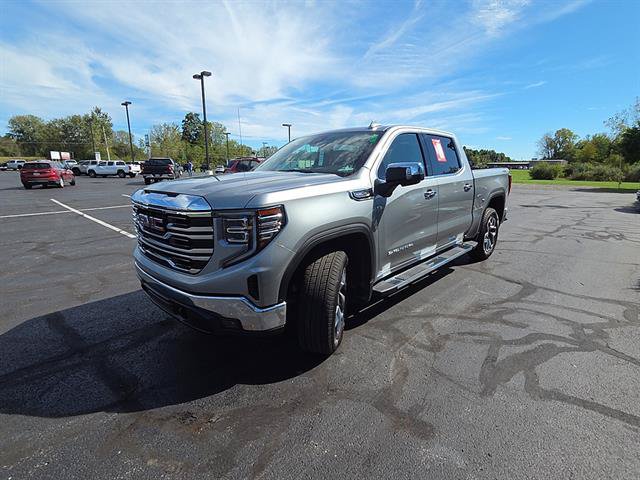 Used 2026 GMC Sierra 1500 SLT w/ SLT Premium Package AWD/4WD image 9