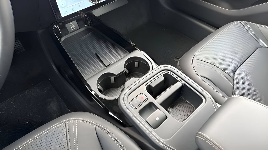 New 2026 Ford Mustang Mach-E Premium AWD/4WD image 33