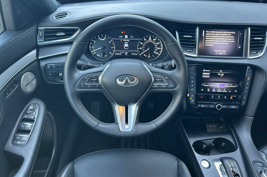 Used 2025 INFINITI QX55 Essential AWD/4WD image 14