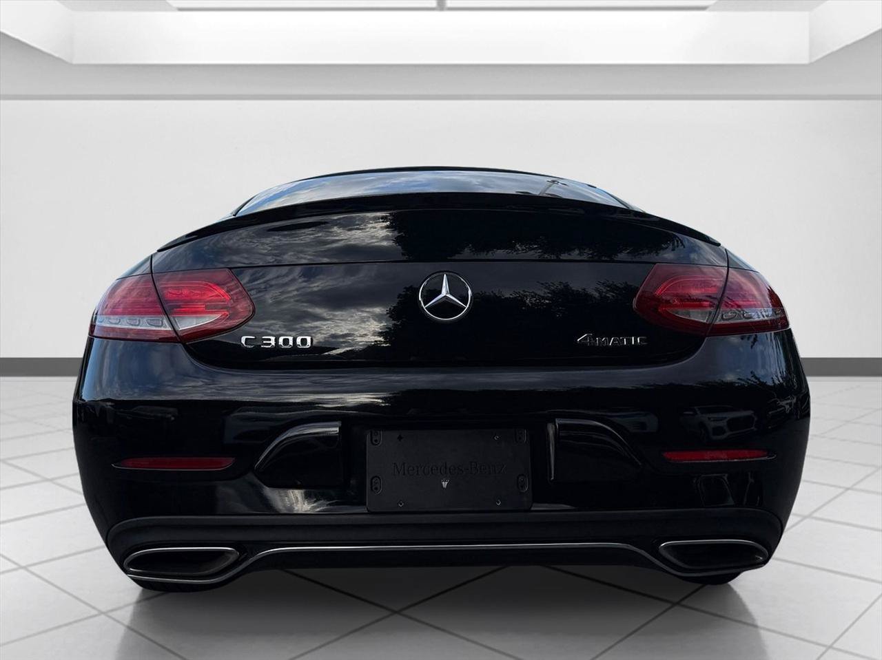 Used 2018 Mercedes-Benz C 300 4MATIC Coupe image 4