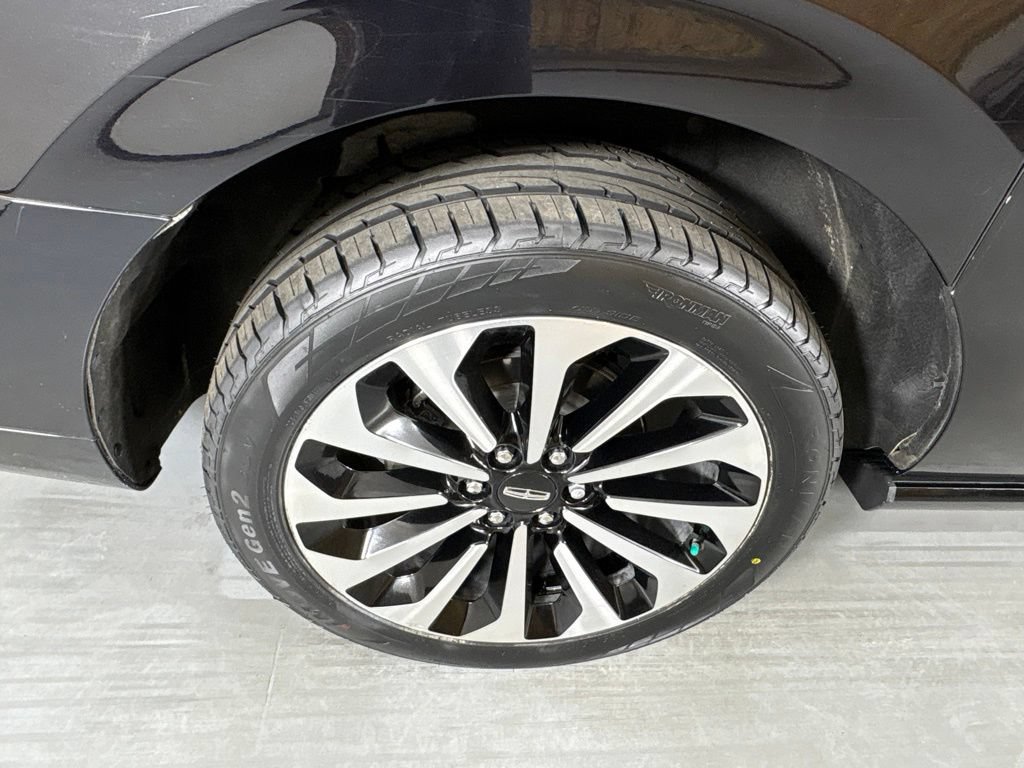 Used 2023 Lincoln Navigator L Reserve AWD/4WD image 10