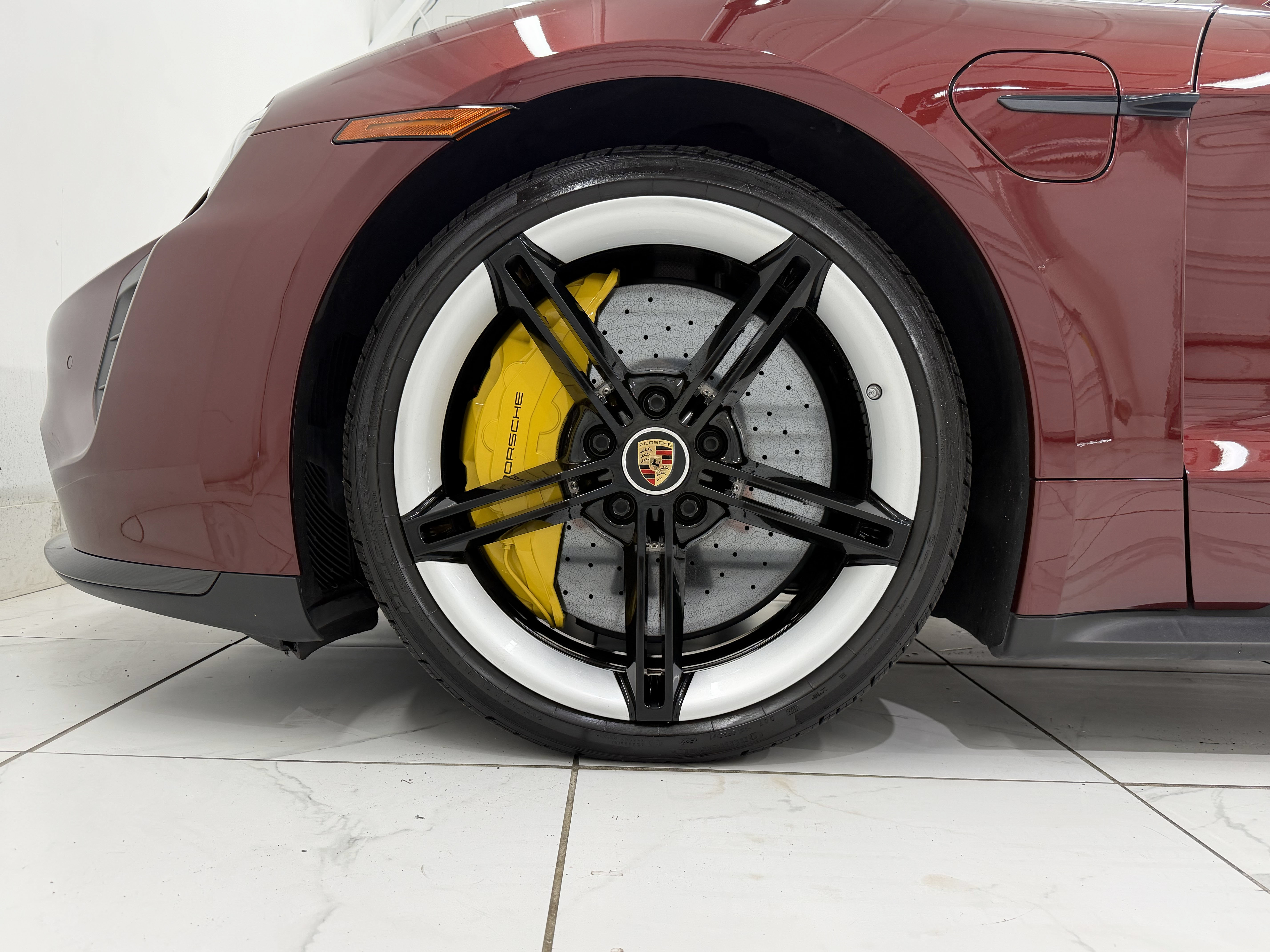 Used 2021 Porsche Taycan Turbo S AWD/4WD image 16
