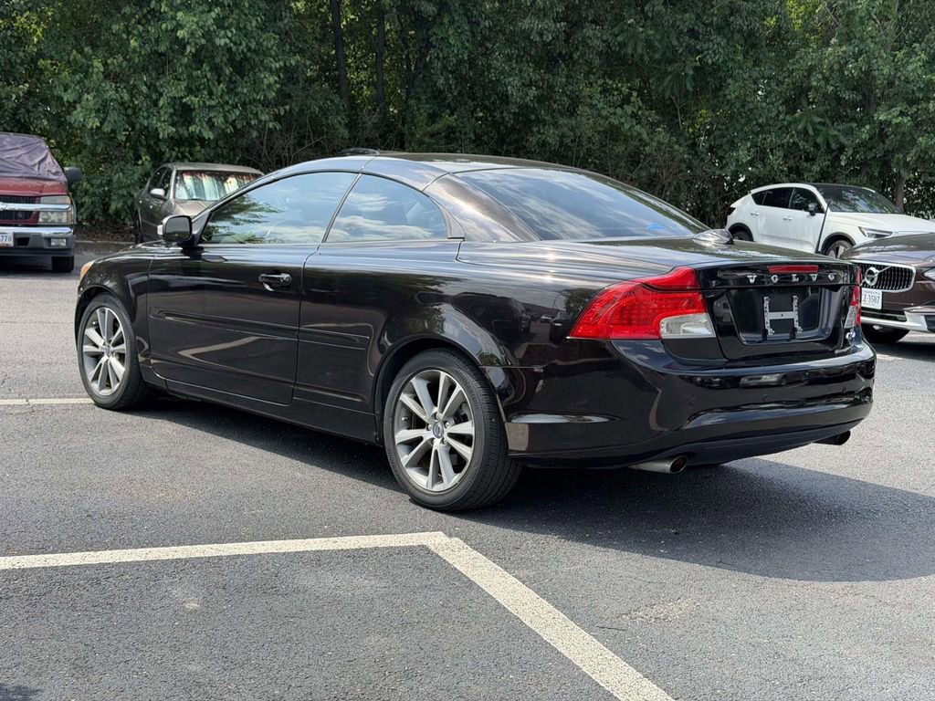 Used 2013 Volvo C70 T5 w/ Climate Pkg FWD image 3