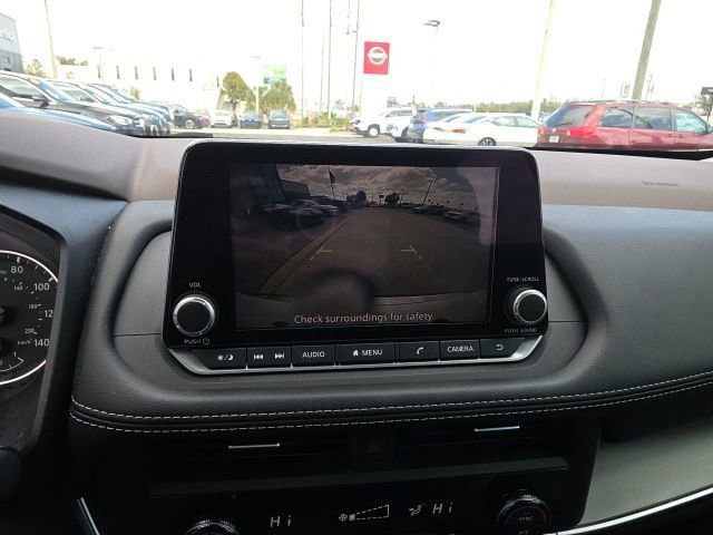 Used 2023 Nissan Rogue SV image 20