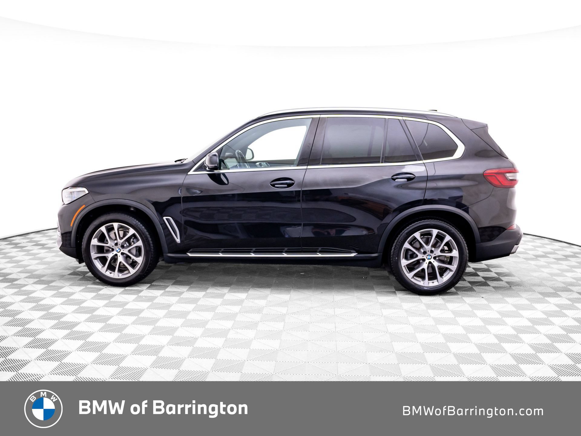 Used 2019 BMW X5 xDrive40i w/ Executive Package AWD/4WD image 2