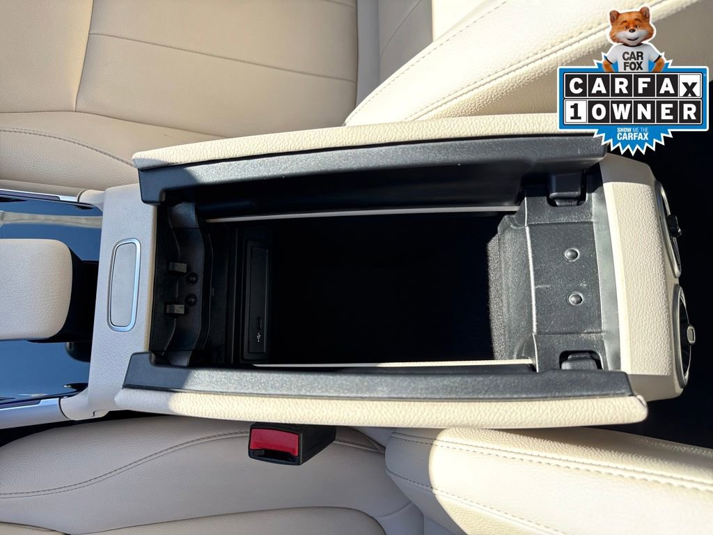 Used 2022 Mercedes-Benz EQB 300 4MATIC image 28