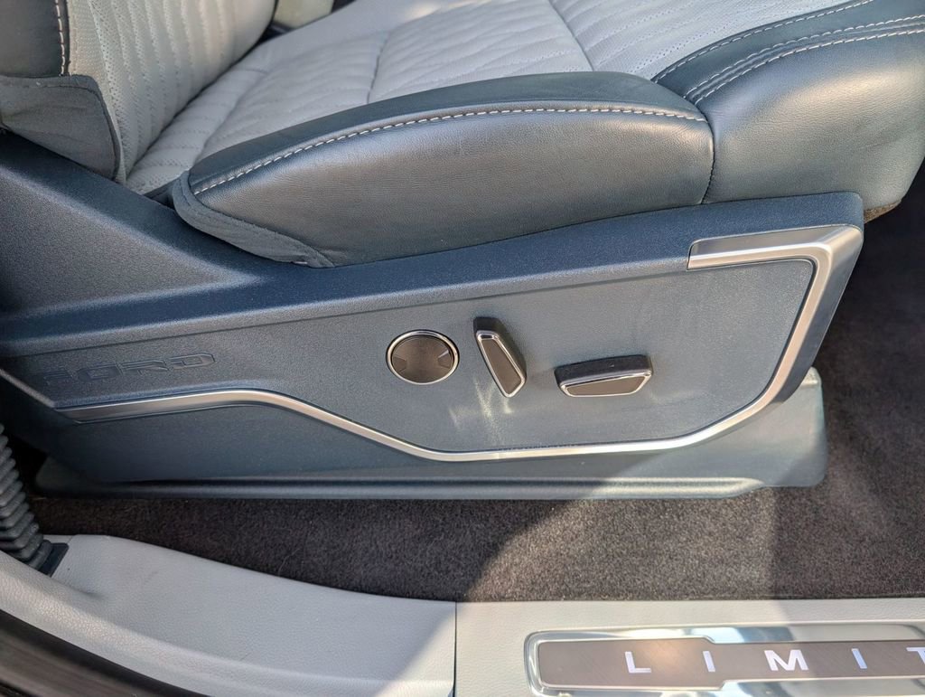 Used 2023 Ford F150 Limited image 50