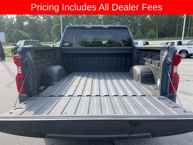 Used 2024 Chevrolet Silverado 1500 Custom w/ Turbomax Blackout Package AWD/4WD image 15