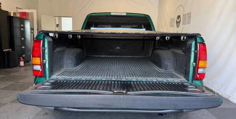 Used 1999 Chevrolet Silverado 1500 LS w/ Firm Ride Suspension Pkg image 5