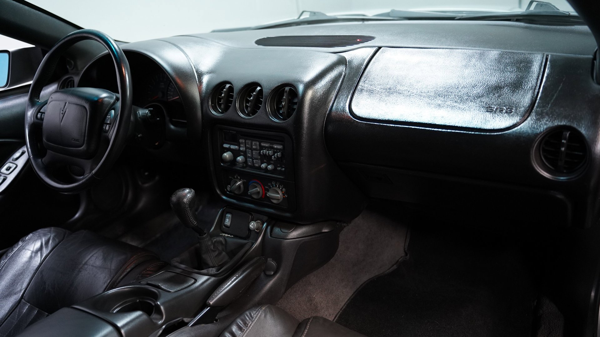 Used 2000 Pontiac Firebird Trans Am RWD image 40