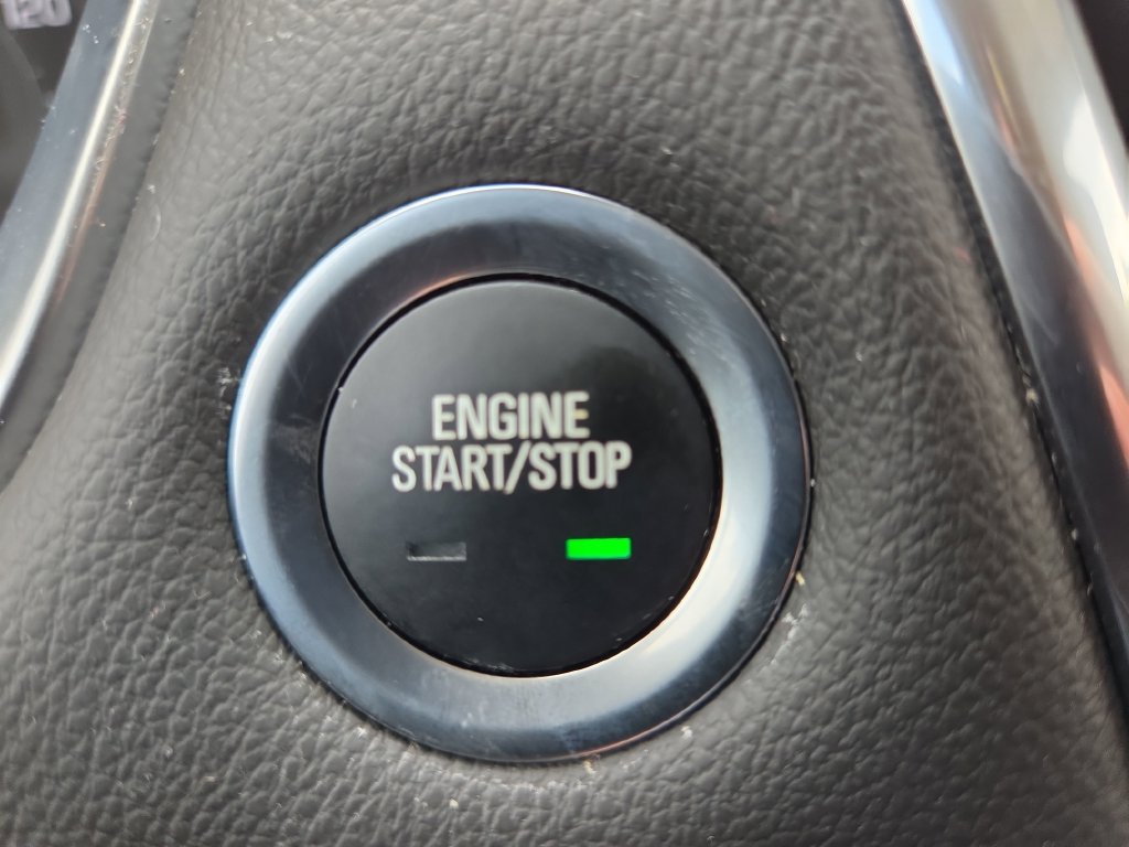 Used 2020 Chevrolet Traverse LT w/ Driver Confidence II Package AWD/4WD image 38
