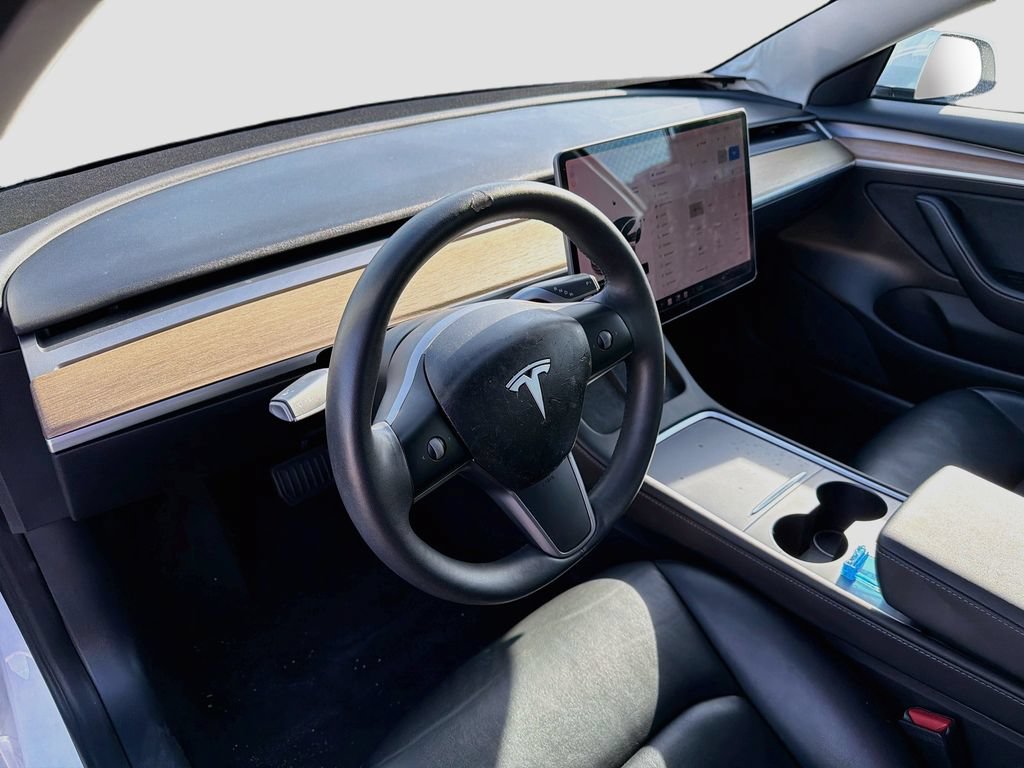 Used 2022 Tesla Model 3 Standard Range RWD image 9