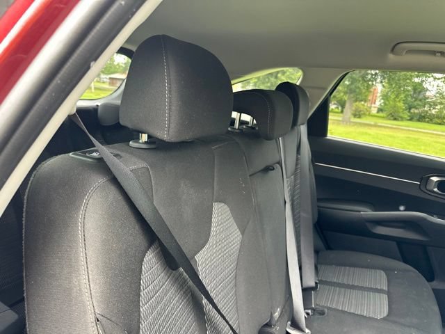Certified 2025 Kia Sorento LX FWD image 23