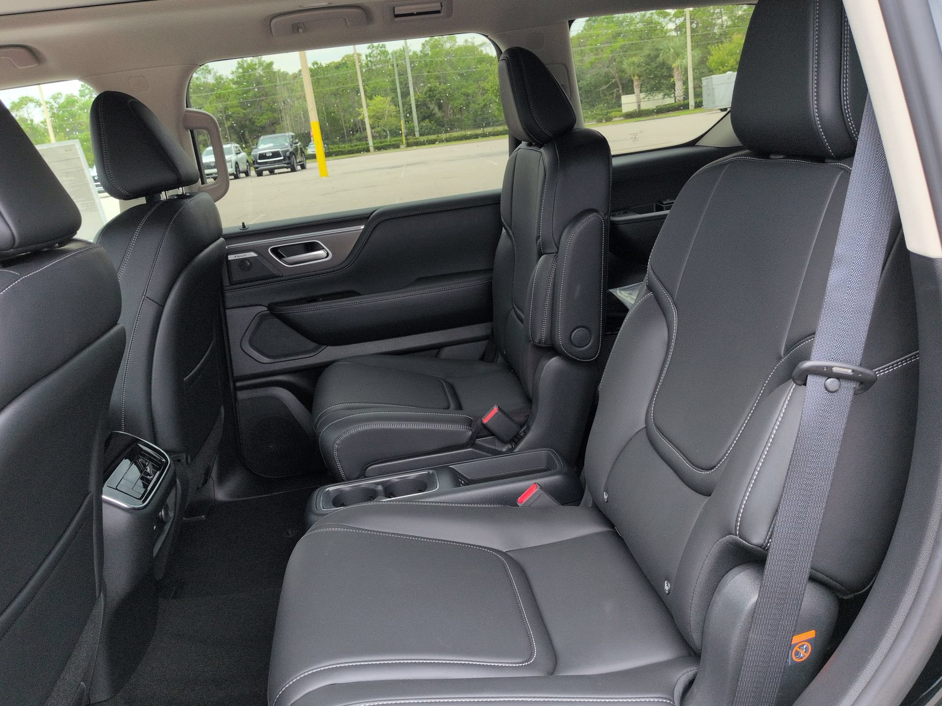 New 2027 INFINITI QX80 Pure w/ Cargo Package RWD image 15