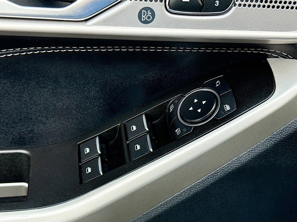 Used 2022 Ford Explorer Limited w/ Hybrid Equipment Group 310A image 31