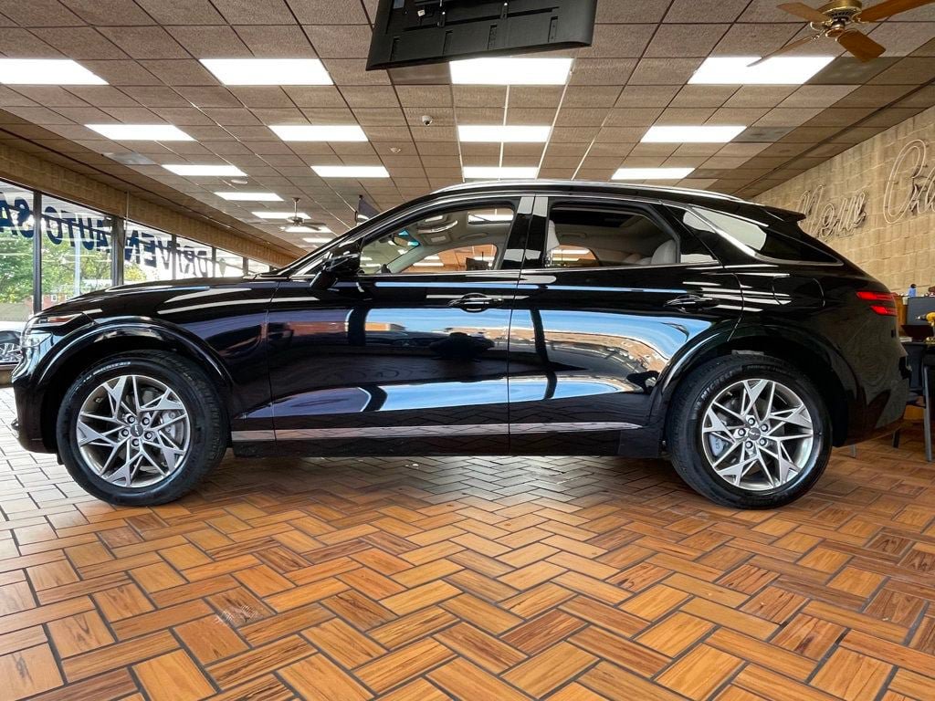 Used 2025 Genesis GV70 2.5T w/ Advanced Package AWD/4WD image 5
