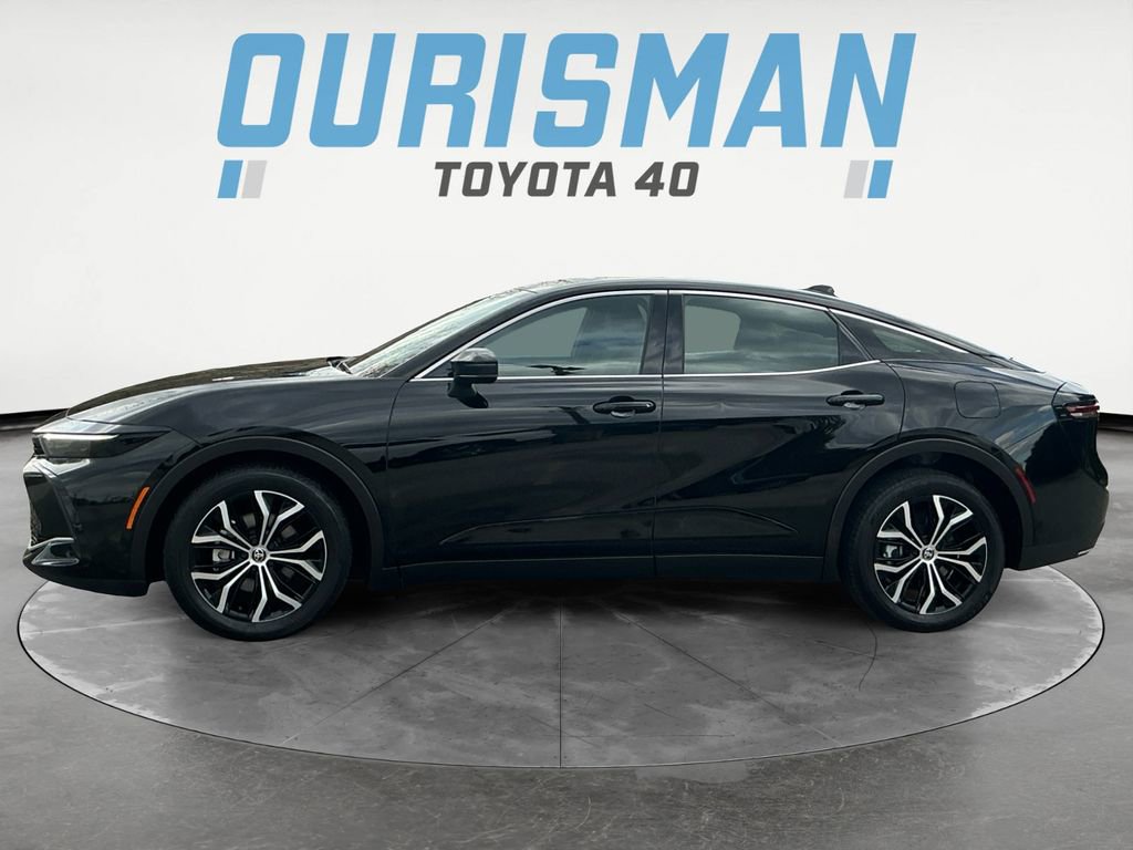 Certified 2024 Toyota Crown XLE AWD/4WD image 4