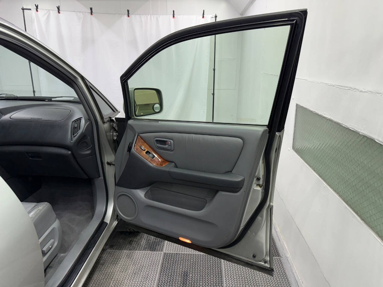 Used 2000 Lexus RX 300 4WD image 26