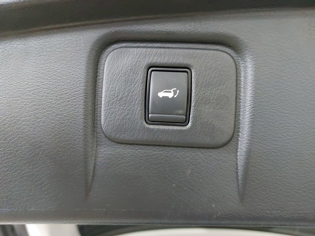 Used 2023 Nissan Murano SL w/ SL Moonroof Package image 13