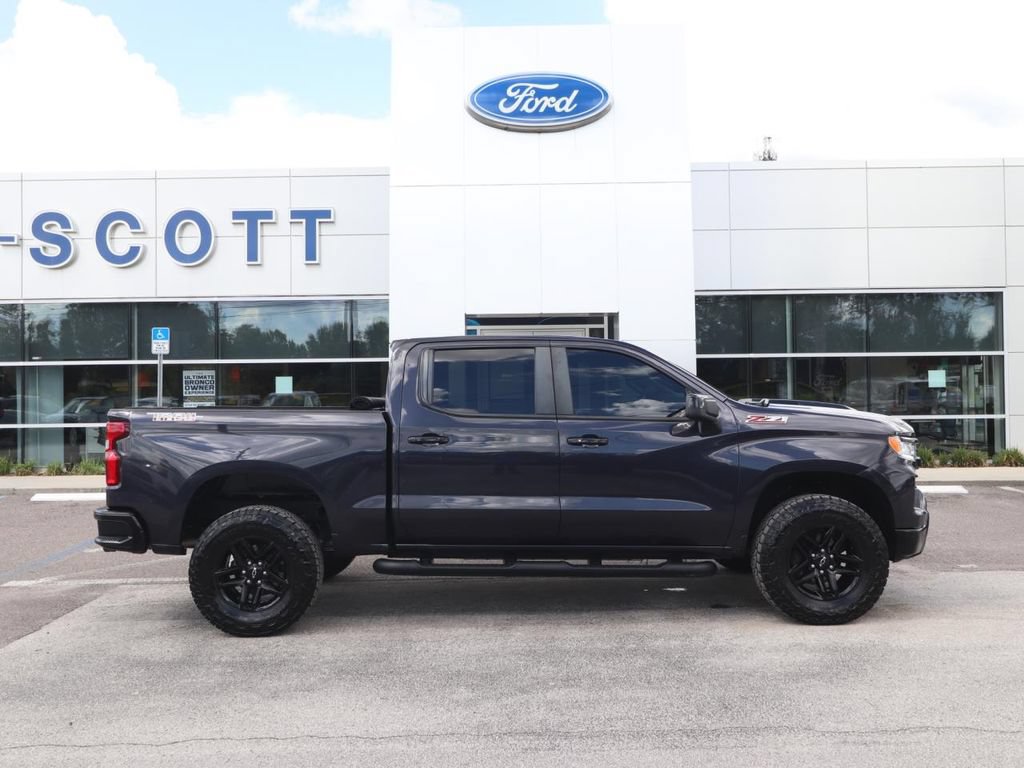 Used 2022 Chevrolet Silverado 1500 LT Trail Boss AWD/4WD image 17