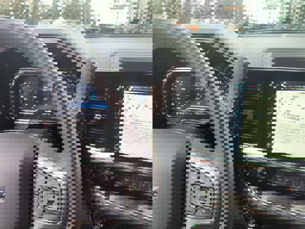 Used 2025 Chevrolet Silverado 3500 LTZ w/ LTZ Plus Package image 20