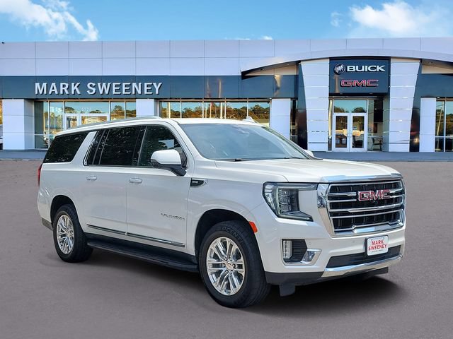 Used 2021 GMC Yukon XL SLT w/ SLT Premium Package AWD/4WD image 3