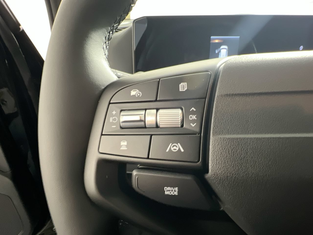 New 2027 Kia Sportage LX FWD image 18